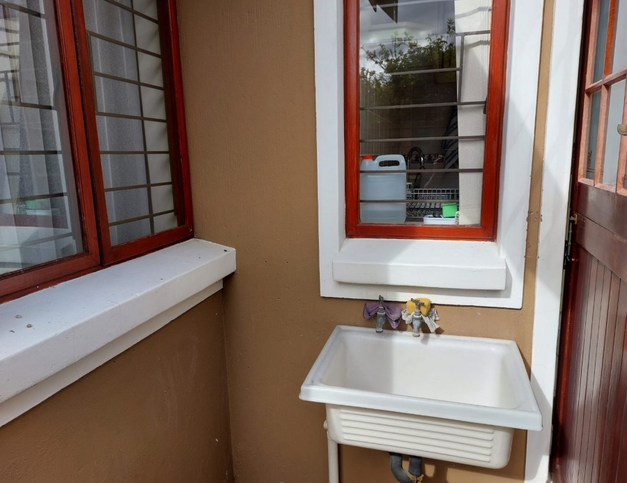 3 Bedroom Property for Sale in The Island Western Cape